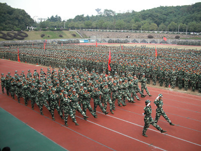 谈球吧新生军训第二次预演之谈球吧方阵.jpg