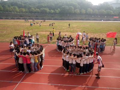 2014级新生素质拓展活动.jpg